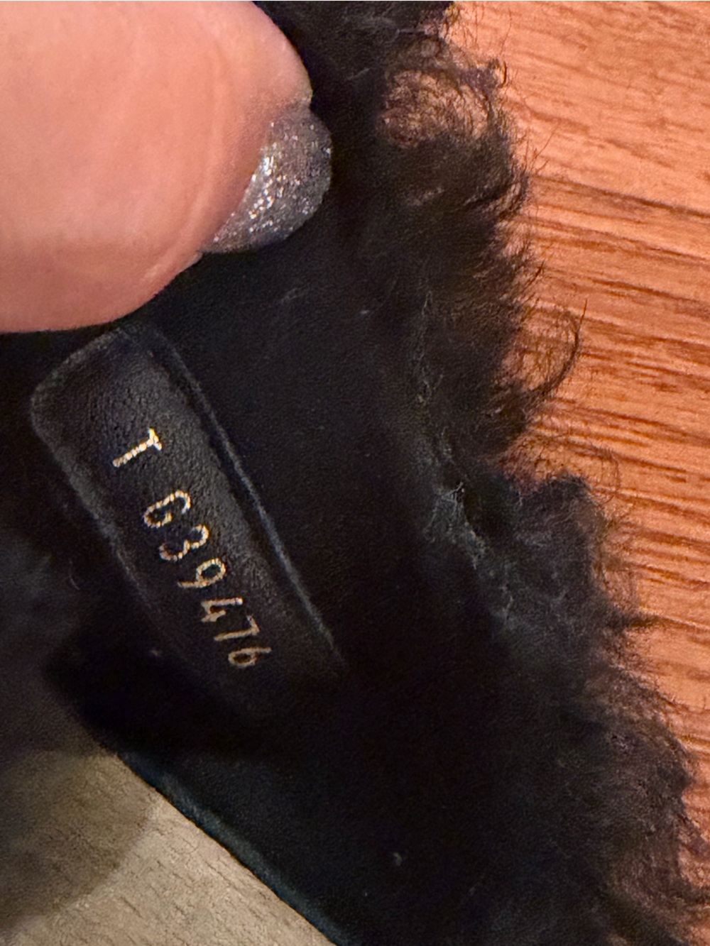 CHANEL Black Faux-Shearling Slide Clogs with Gold CC Accent - Picture 4 of 7